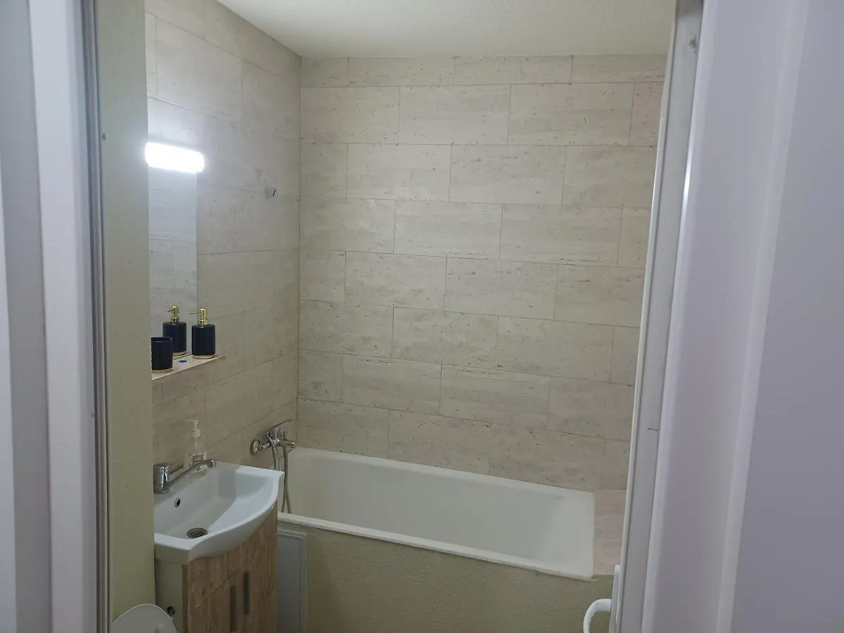 Apartmán Studio Veteranilor Bukurešť 0*,